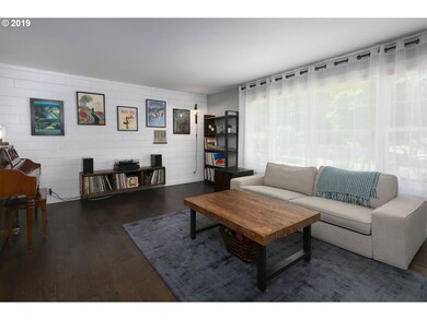 Living Room/Dining Room