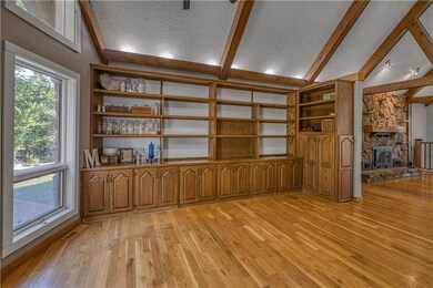 1010 E 34th St, Baxter Springs, KS 66713 - photo 7