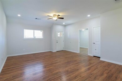 101 N Blanton, Whitewright, TX 75491 - photo 6
