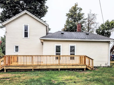 117 E Walnut St, Albion, MI 49224 - photo 2