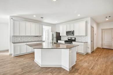 8011 House Bank Ln, Rosharon, TX 77583 - photo 2