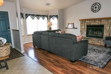 Sunlit living room here!
