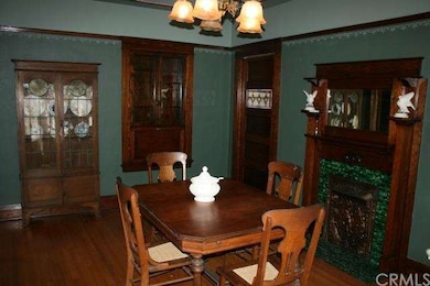 166 N Myrtle Ave, Monrovia, CA 91016 - photo 4