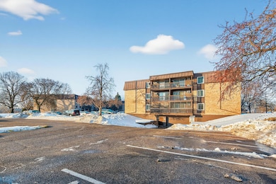 4207 Lakeside Ave N unit 137, Brooklyn Center, MN 55429 - photo 5