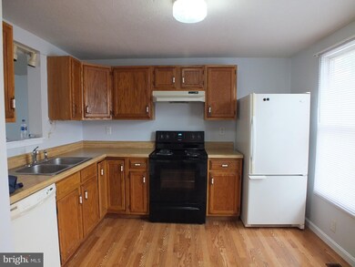 313 Saint Andrews Ln, Westminster, MD 21158 - photo 3