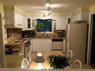 35 Roger Williams Dr, Greenville, RI 02828 - photo 5