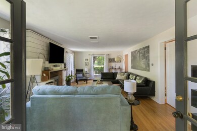 16 Perry Dr, Ewing, NJ 08628 - photo 4