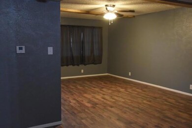 1106 Gatrix Ave, Cleburne, TX 76033 - photo 4