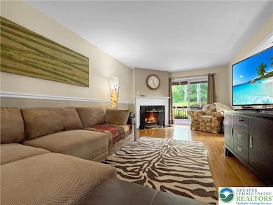 9 Aspen Ct, Easton, PA 18040 - photo 6