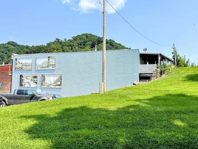 229 Main St, McGregor, IA 52157 - photo 4