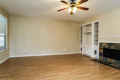 29606 Legends Pine Ln, Spring, TX 77386 - photo 7