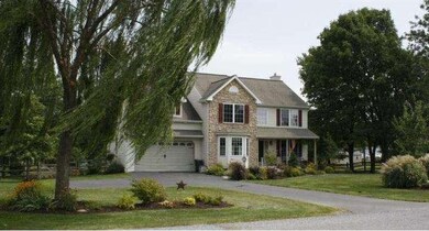 594 Birdell Rd, Honey Brook, PA 19344 - photo 2