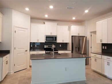 5604 Quiet Palm Loop, Saint Cloud, FL 34771 - photo 5