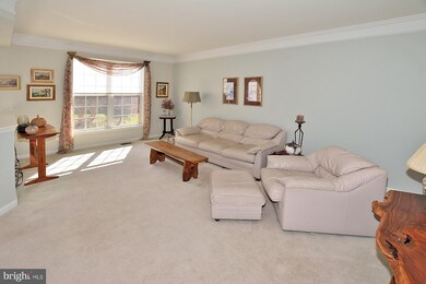 12960 Park Crescent Cir, Herndon, VA 20171 - photo 3