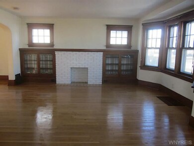 Living Room. Very spacious living room with beauti