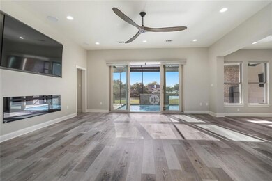 Wow! Wow! Breathtaking waterfront views as you ent