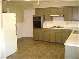 920 Horace Mann Ave, Rosenberg, TX 77471 - photo 6