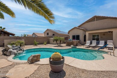 Beautiful Pool & Spa