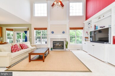 21410 Maple Hollow Ct, Sterling, VA 20164 - photo 4