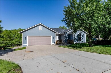 12413 W 52nd St, Shawnee, KS 66216 - photo 2