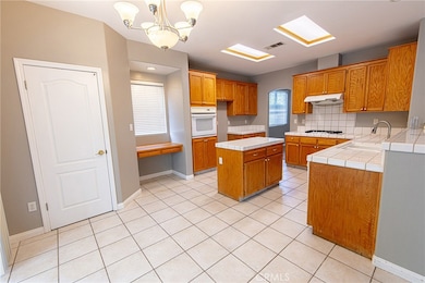 803 Mountain Park Dr unit 2, Bakersfield, CA 93311 - photo 6