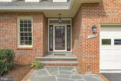 13828 Laurel Rock Ct, Clifton, VA 20124 - photo 2