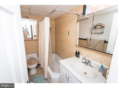 Radnor House unit 213, Bryn Mawr, PA 19010 - photo 5