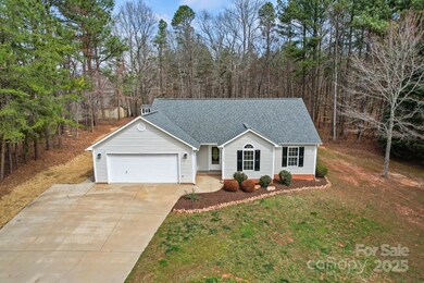 113 Misty Spring Rd, Troutman, NC 28166 - photo 2