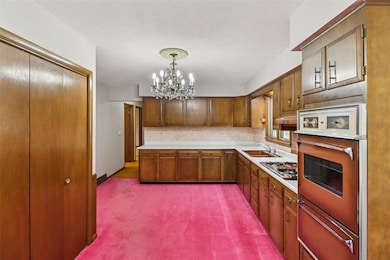 1313 Burnham Ave, Des Moines, IA 50315 - photo 7