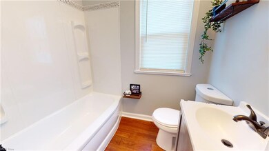 Freshly remodeled full bathroom
