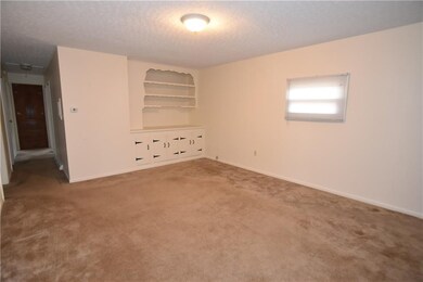 367 Smith St, Columbus, IN 47201 - photo 3