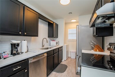 1432 S B St, Rogers, AR 72756 - photo 7