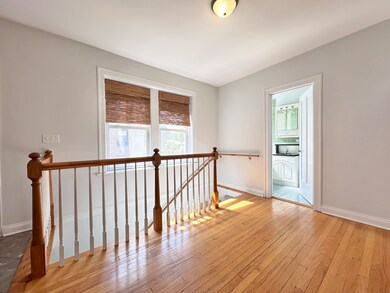 4447 W Sunnyside Ave unit 1, Chicago, IL 60630 - photo 3