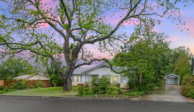 1104 Avenue A, Fredericksburg, TX 78624 - photo 2