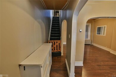 166 W Chew St, Allentown, PA 18102 - photo 4