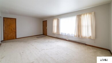 131 Portland Place, Lincoln, IL 62656 - photo 3