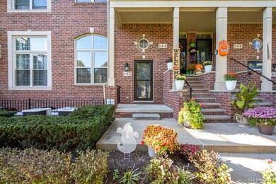 142 Sandy Ln, Walled Lake, MI 48390 - photo 2