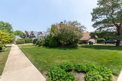 907 Wilkinson Pkwy, Park Ridge, IL 60068 - photo 6