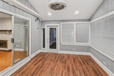 1735 Fender Rd, Naperville, IL 60565 - photo 7