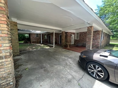 912 Spring St, Waynesboro, MS 39367 - photo 2