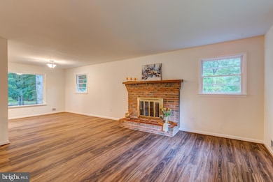 8650 Billingsley Rd, White Plains, MD 20695 - photo 4