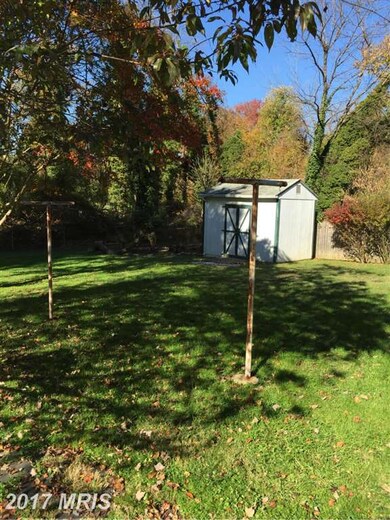 227 Seneca Dr, Oxon Hill, MD 20745 - photo 4