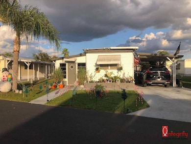 5148 Peninsula St, Zephyrhills, FL 33541 - photo 2