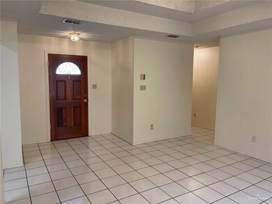 521 Tulip Cir, Alamo, TX 78516 - photo 3