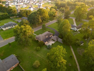 402 Cloverdale Rd, Shelbyville, TN 37160 - photo 7