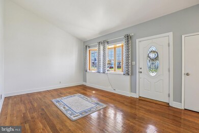 810 Lynvue Rd, Linthicum Heights, MD 21090 - photo 5