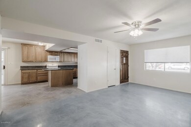 1551 E Florian Cir Mesa AZ-large-003-6-L