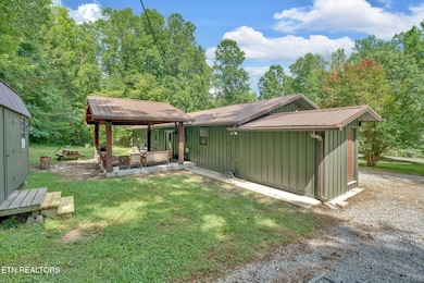 2875 McMahan Sawmill Rd, Sevierville, TN 37862 - photo 3