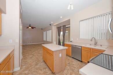 122 N Pineview Dr, Chandler, AZ 85226 - photo 5