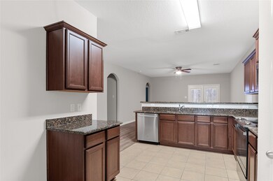 32576 Decker Creek Dr, Pinehurst, TX 77362 - photo 6